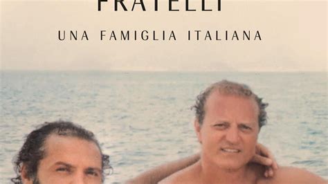 libro fratelli versace|Amazon.it: Fratelli. Una famiglia italiana .